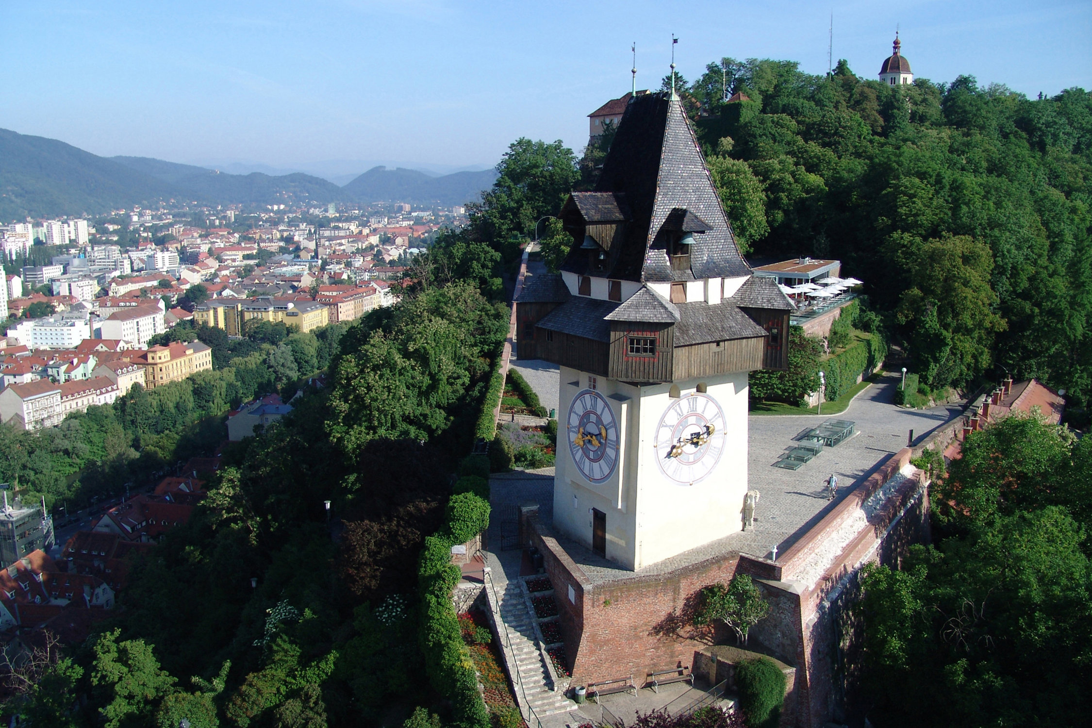 https://www.elipsa.at/wp-content/uploads/2013/07/graz.jpg
