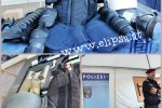 Cały ekwipunek policjanta z sekcji WEGA waży prawie 30 kilogramów.
